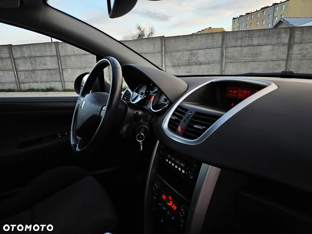 Peugeot 207 CC 120 VTi Platinum - 12