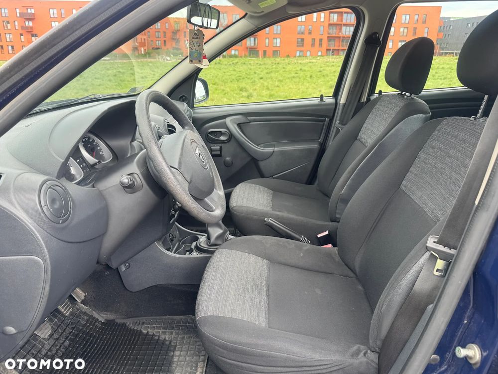 Dacia Duster 1.6 - 24
