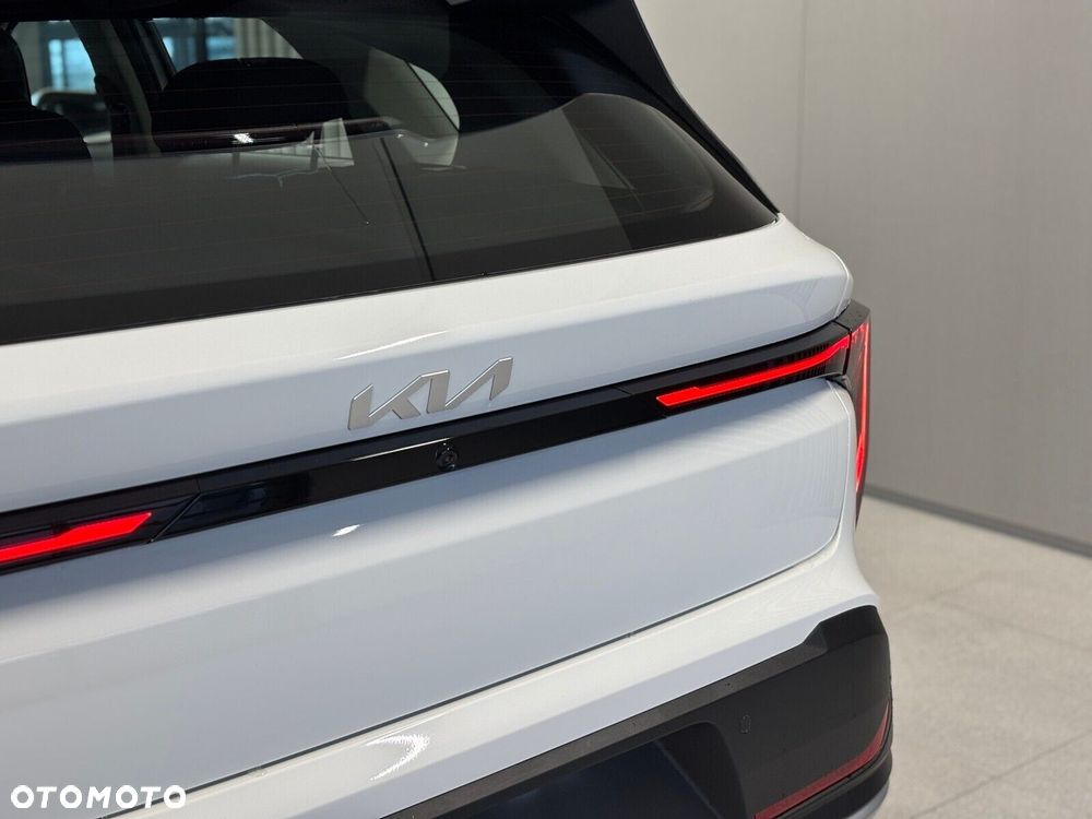 Kia K4 - 23