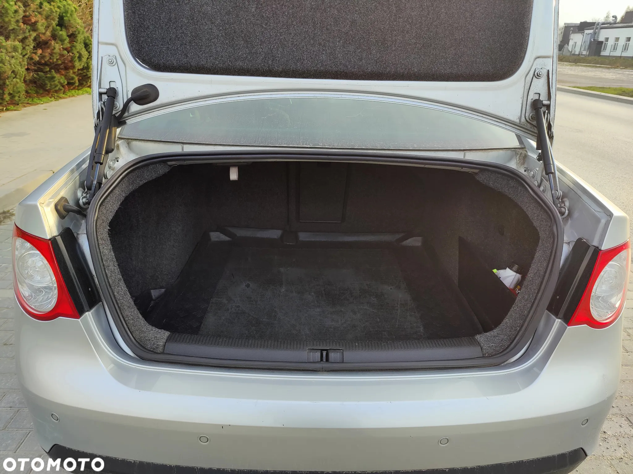 Volkswagen Jetta - 12