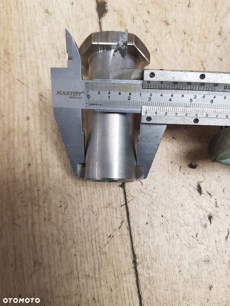 Nakrętka na wał Harley Davidson 40392-91 - 8