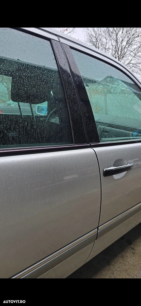 Mercedes-Benz E - 38