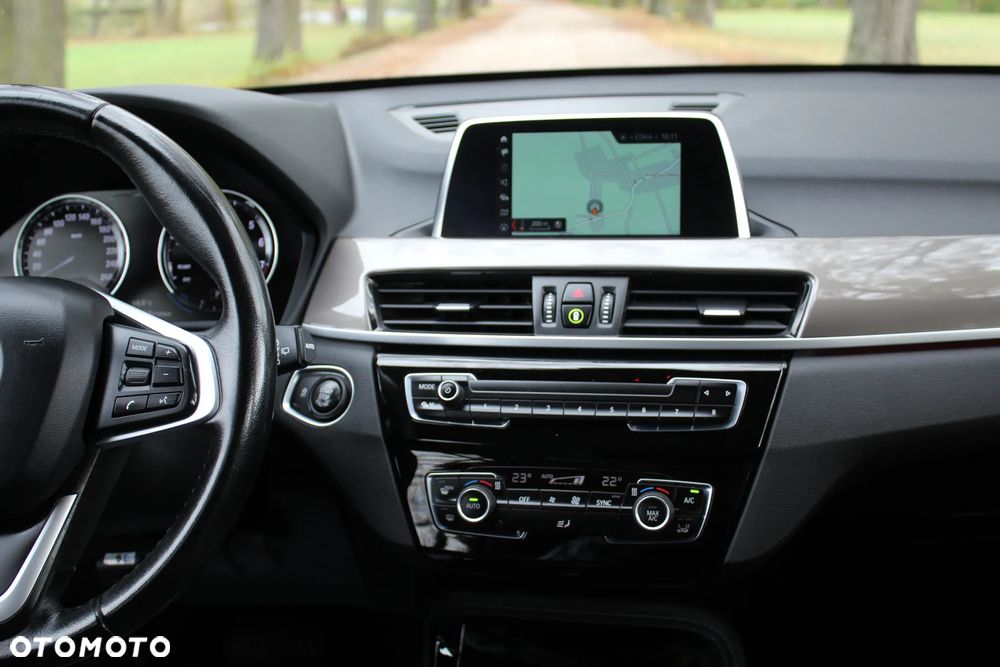 BMW X1 sDrive20i xLine sport - 25