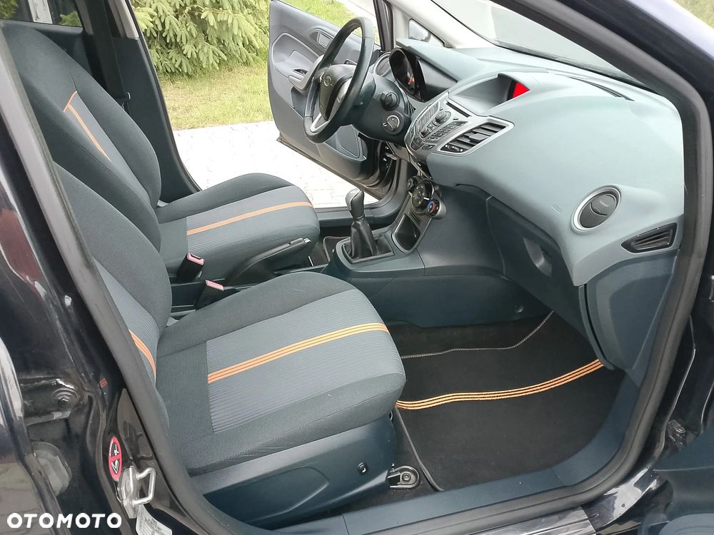 Ford Fiesta - 15