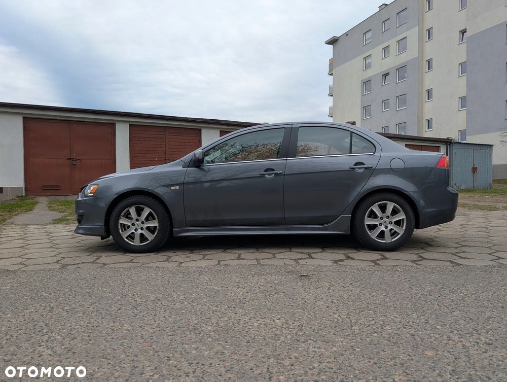 Mitsubishi Lancer 1.8 Intense - 2