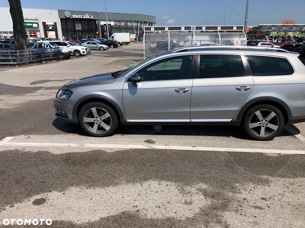 Volkswagen Passat - 2
