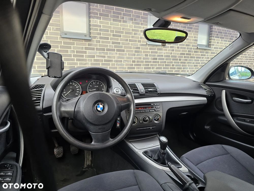 BMW Seria 1 - 28