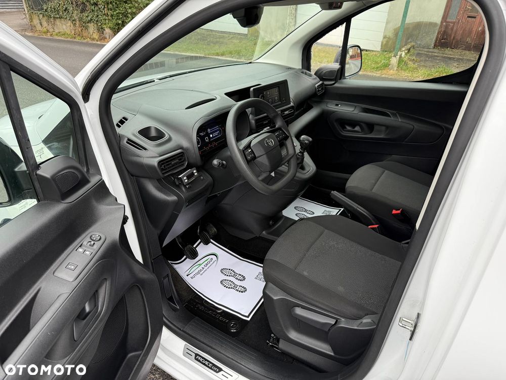 Toyota Proace City - 11