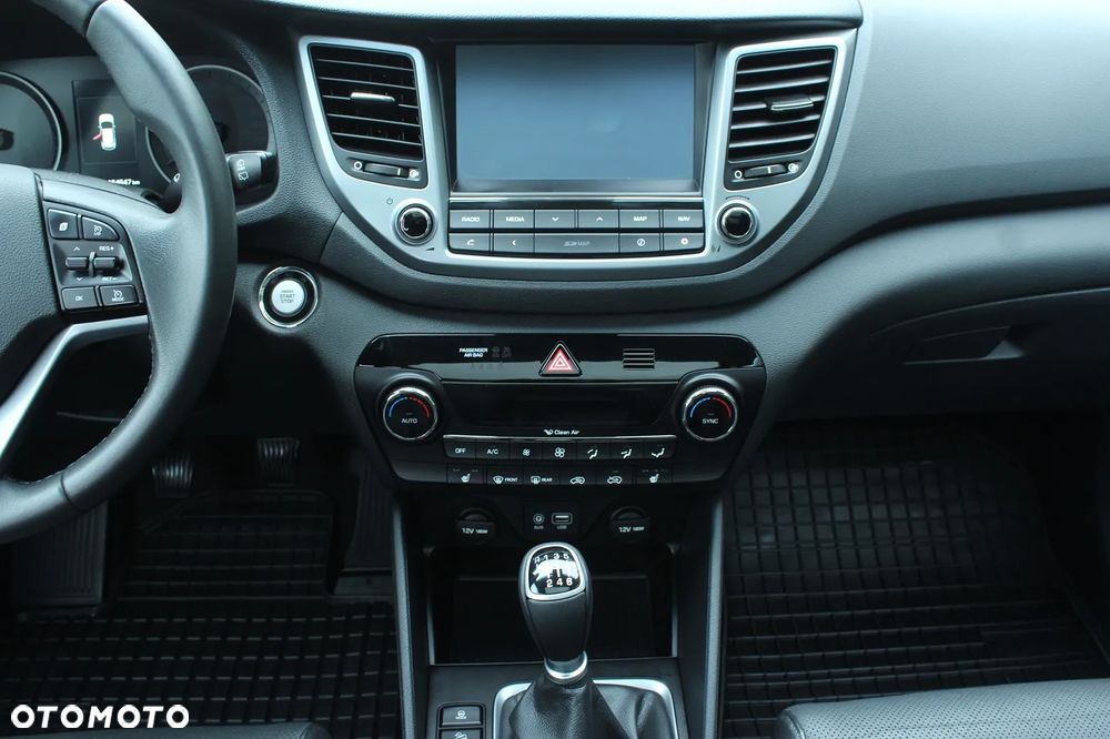 Hyundai Tucson blue 1.7 CRDi 2WD Style - 20