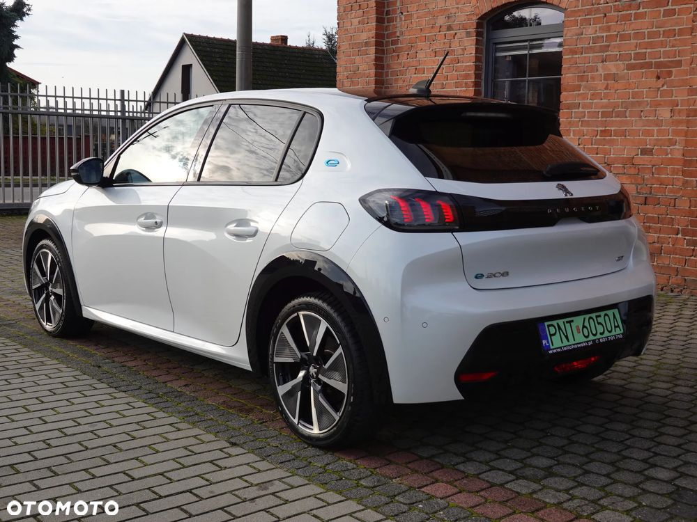 Peugeot 208 Elektromotor 136 GT Pack - 3
