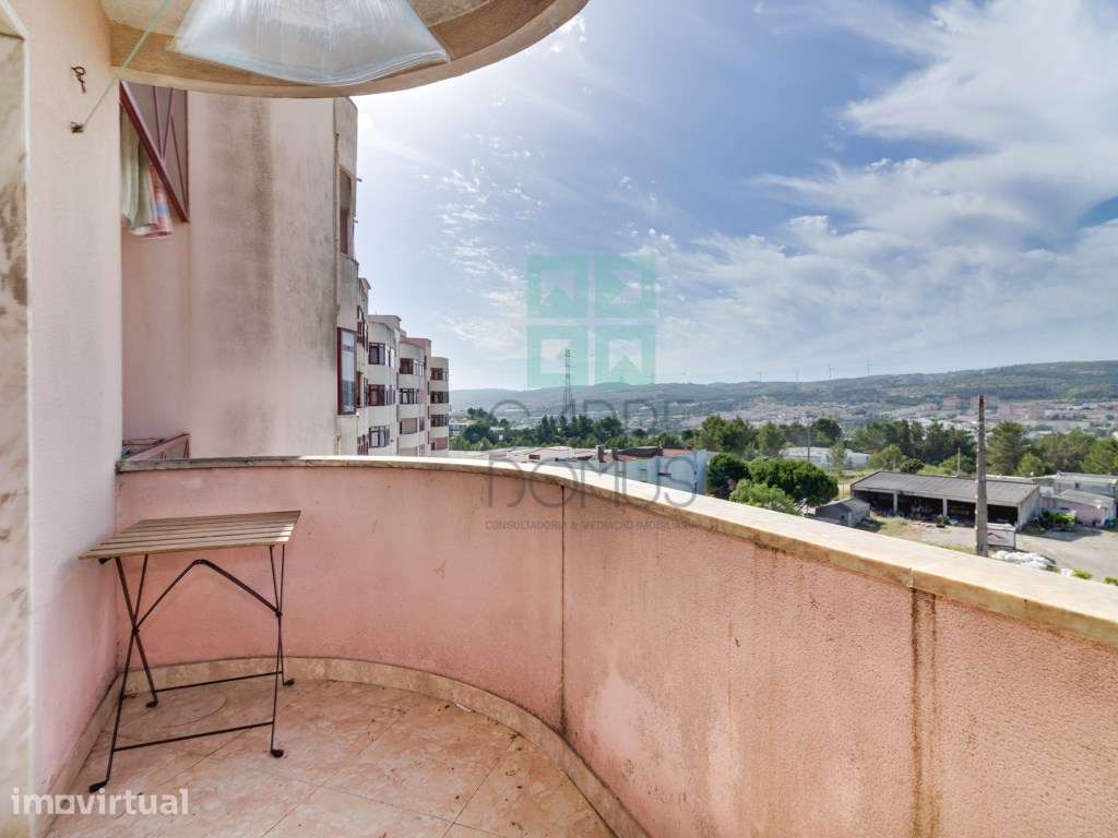 Apartamento T2 em Santa Iria da Azóia - Grande imagem: 2/30