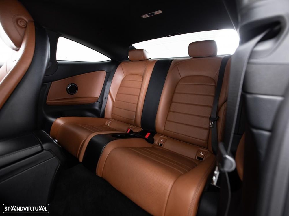 Mercedes-Benz C 250 - 11