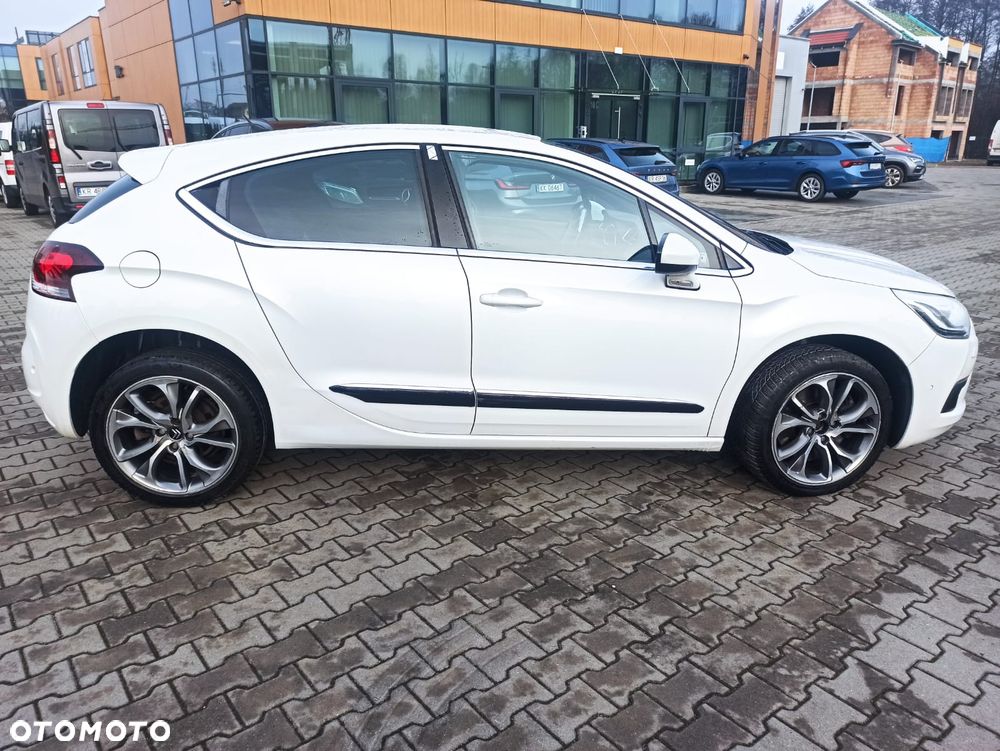 Citroën DS4 THP 200 SportChic - 3