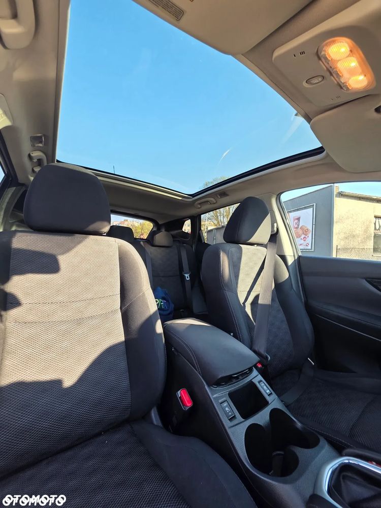 Nissan Qashqai - 25