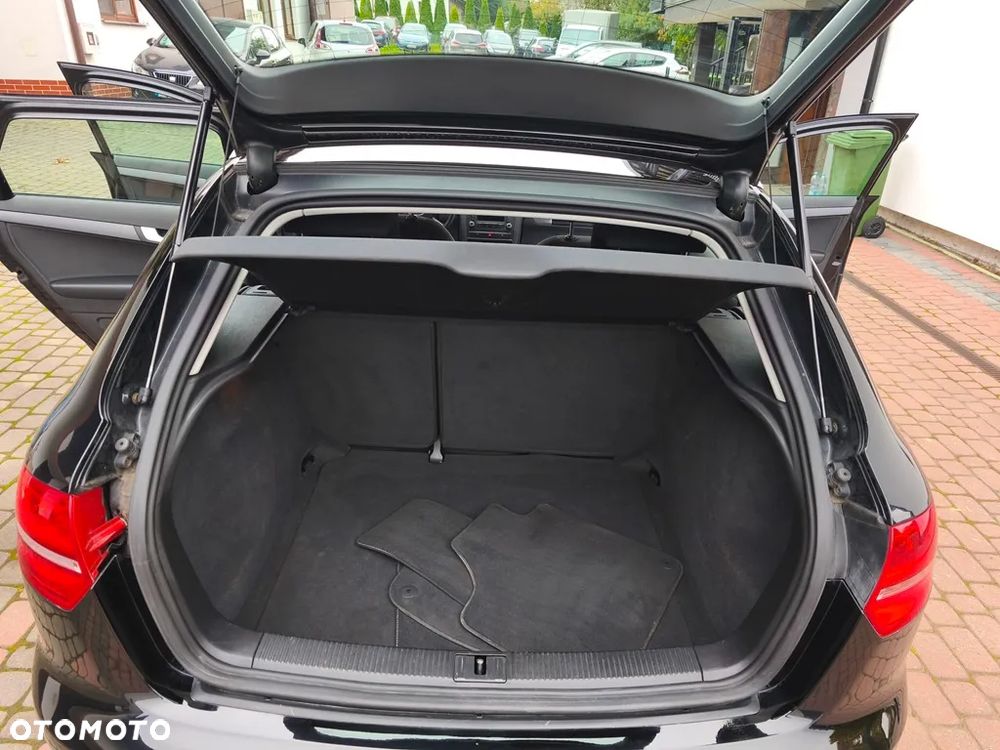 Audi A3 Sportback 1.6 Attraction - 25