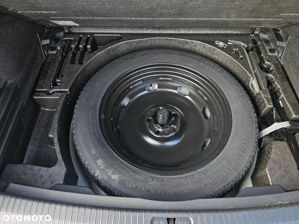 Volkswagen Tiguan - 16
