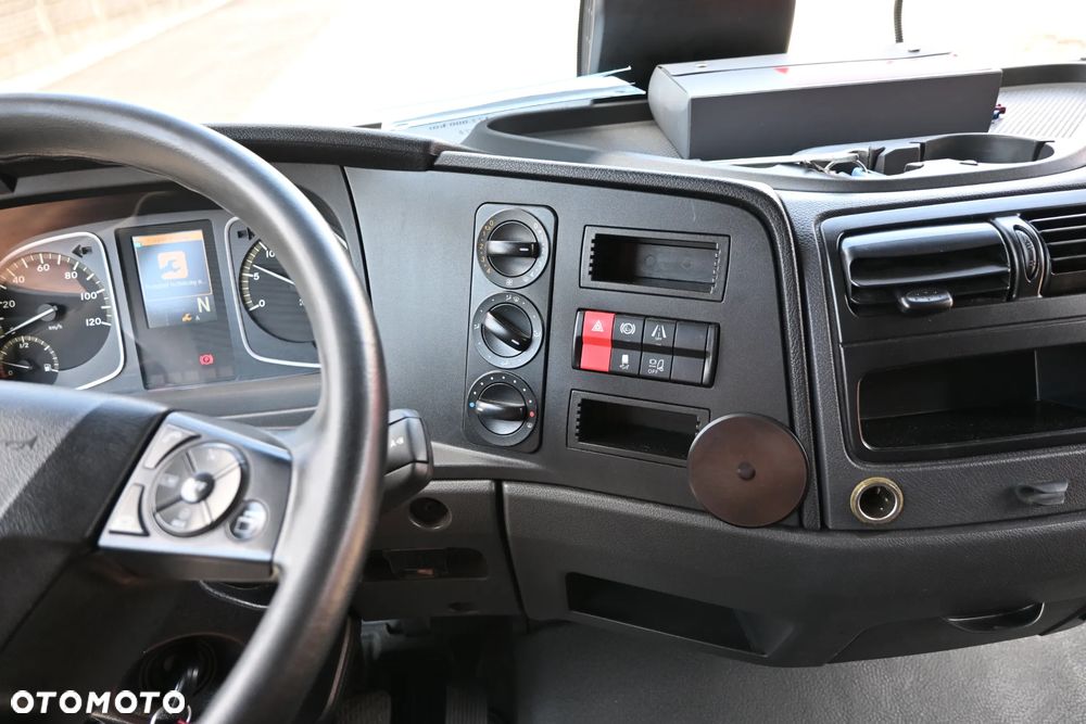 Mercedes-Benz Atego 818 L - 17