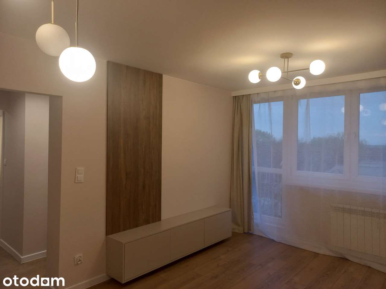 ul. Spychalskiego, stan idealny, po generalnym remoncie, balkon