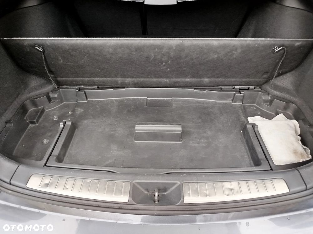 Toyota Avensis 2.2 D-4D Prestige - 30