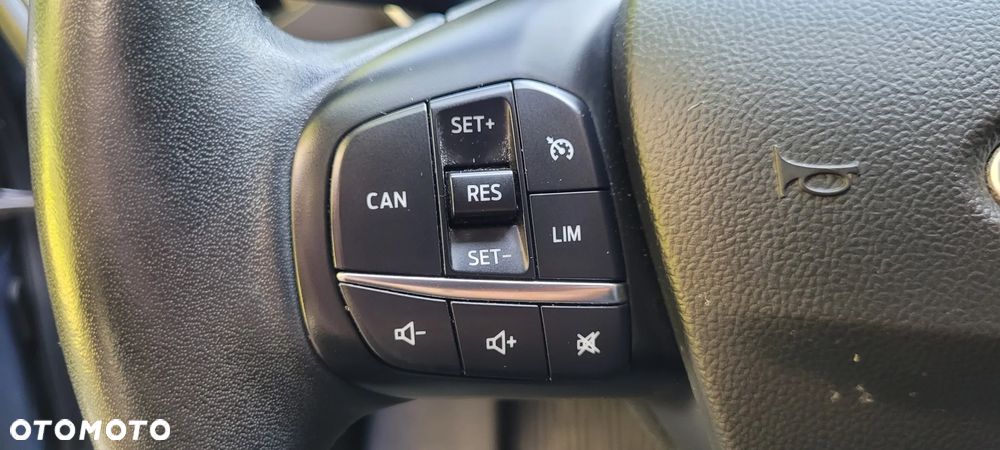 Ford Focus 1.0 EcoBoost Trend Edition - 12