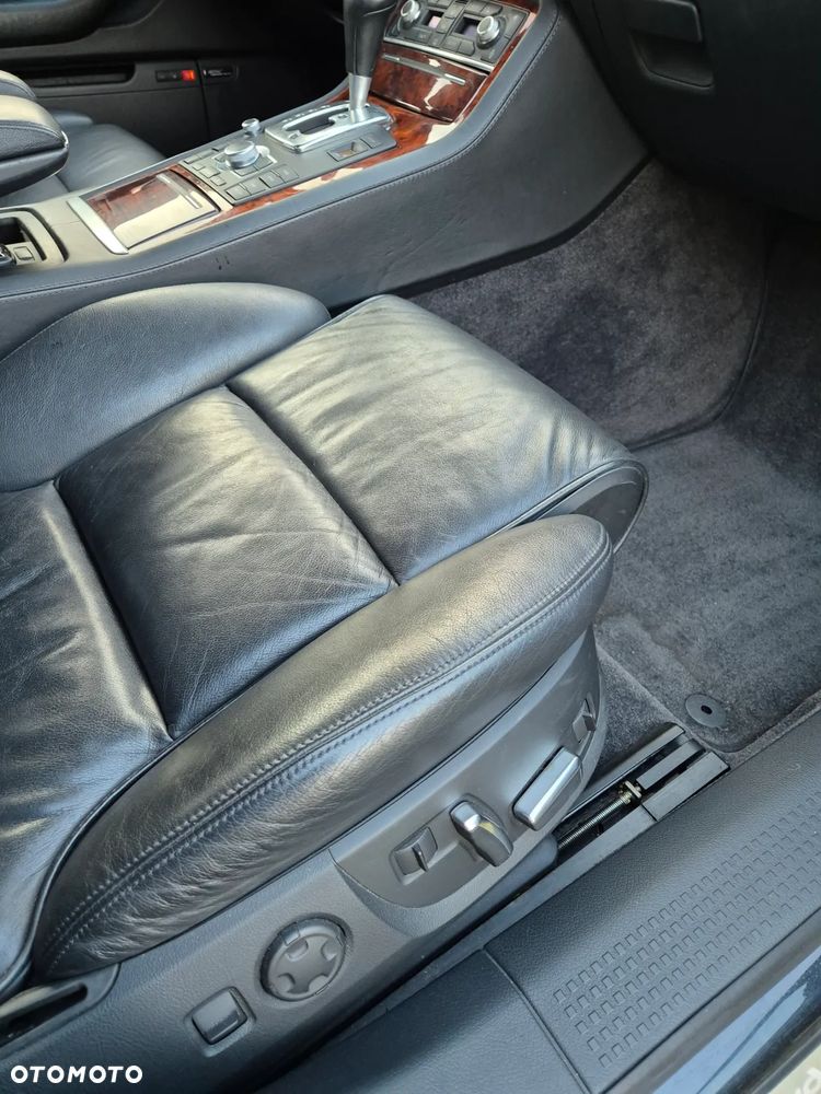 Audi A8 4.2 Quattro - 18