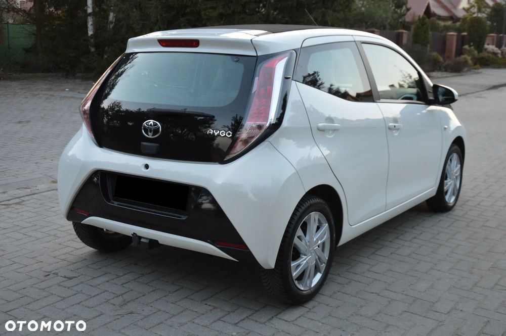 Toyota Aygo x mit x-business Paket - 6