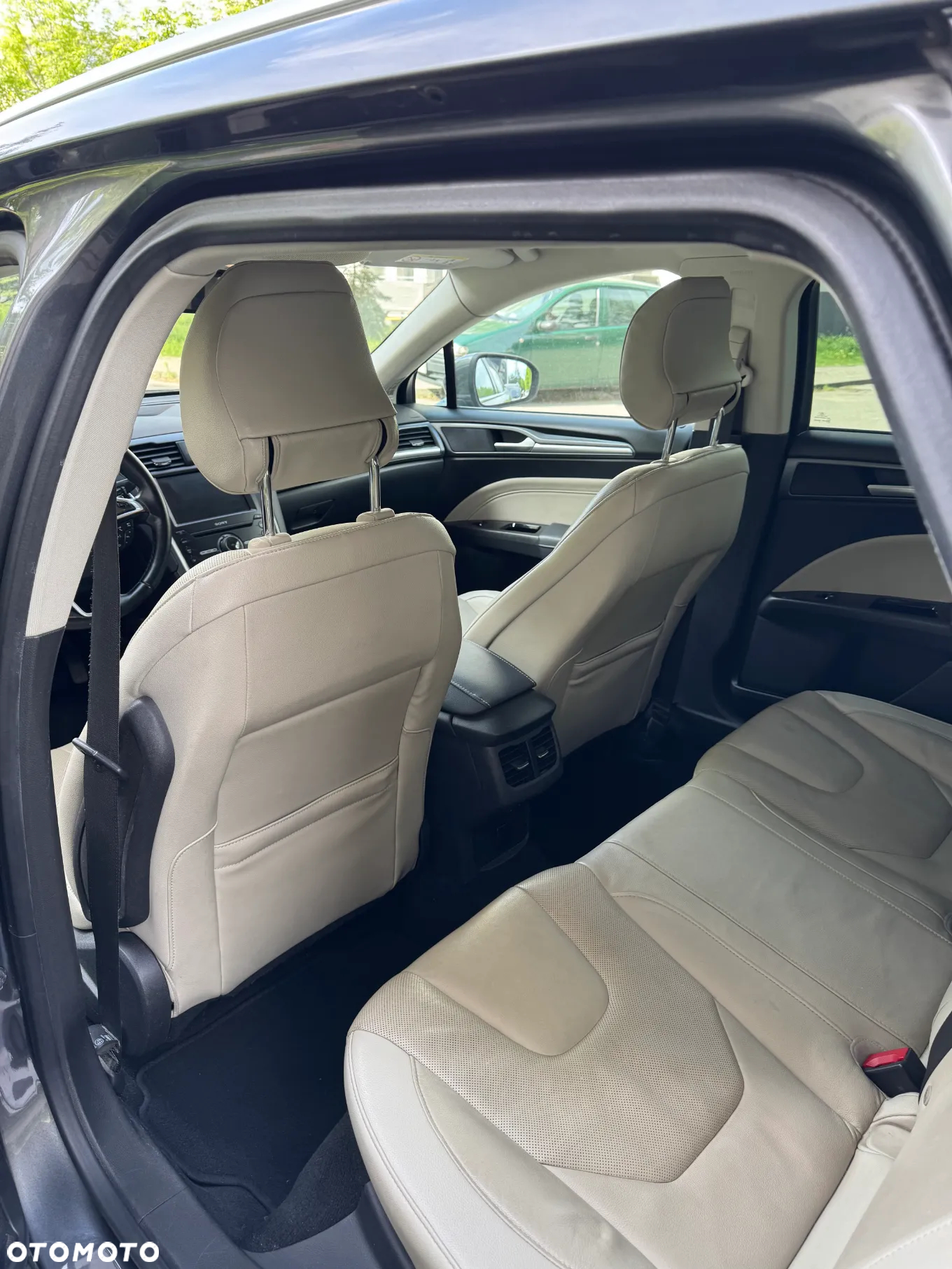 Ford Mondeo 2.0 TDCi Titanium PowerShift - 8