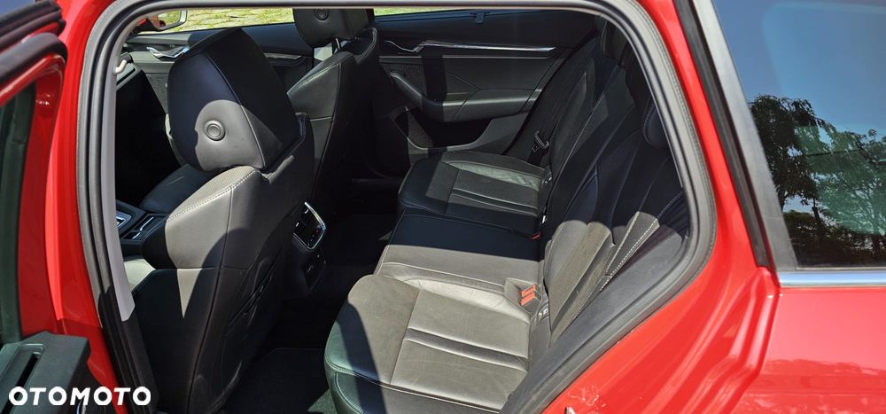 Skoda Octavia 2.0 TDI DSG Exclusive Plus - 18