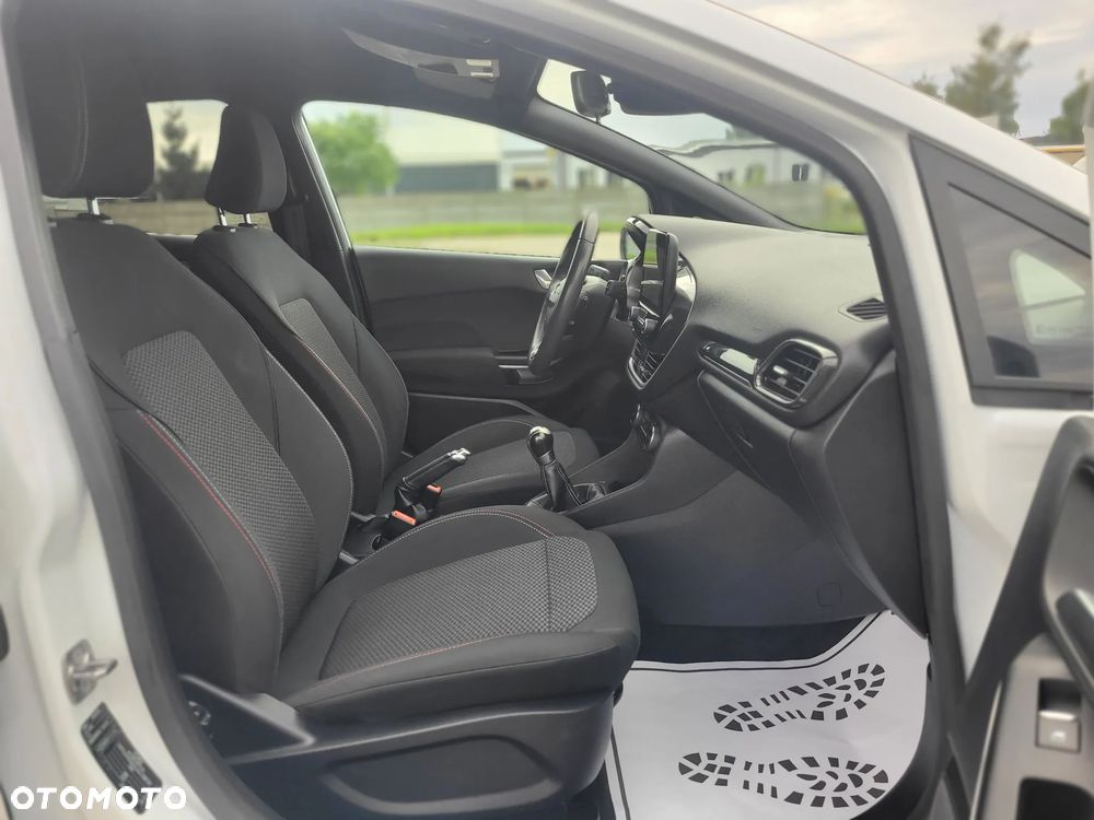 Ford Fiesta 1.1 S&S ST-LINE - 16
