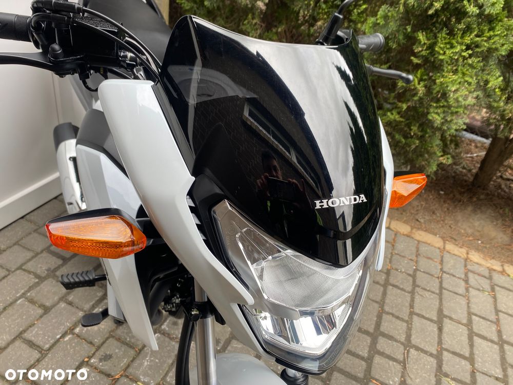 Honda CBF - 22