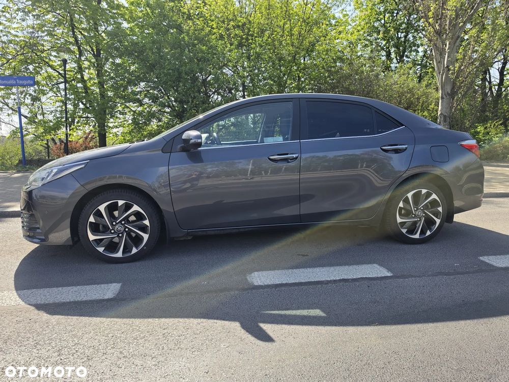 Toyota Corolla 1.6 Prestige - 1
