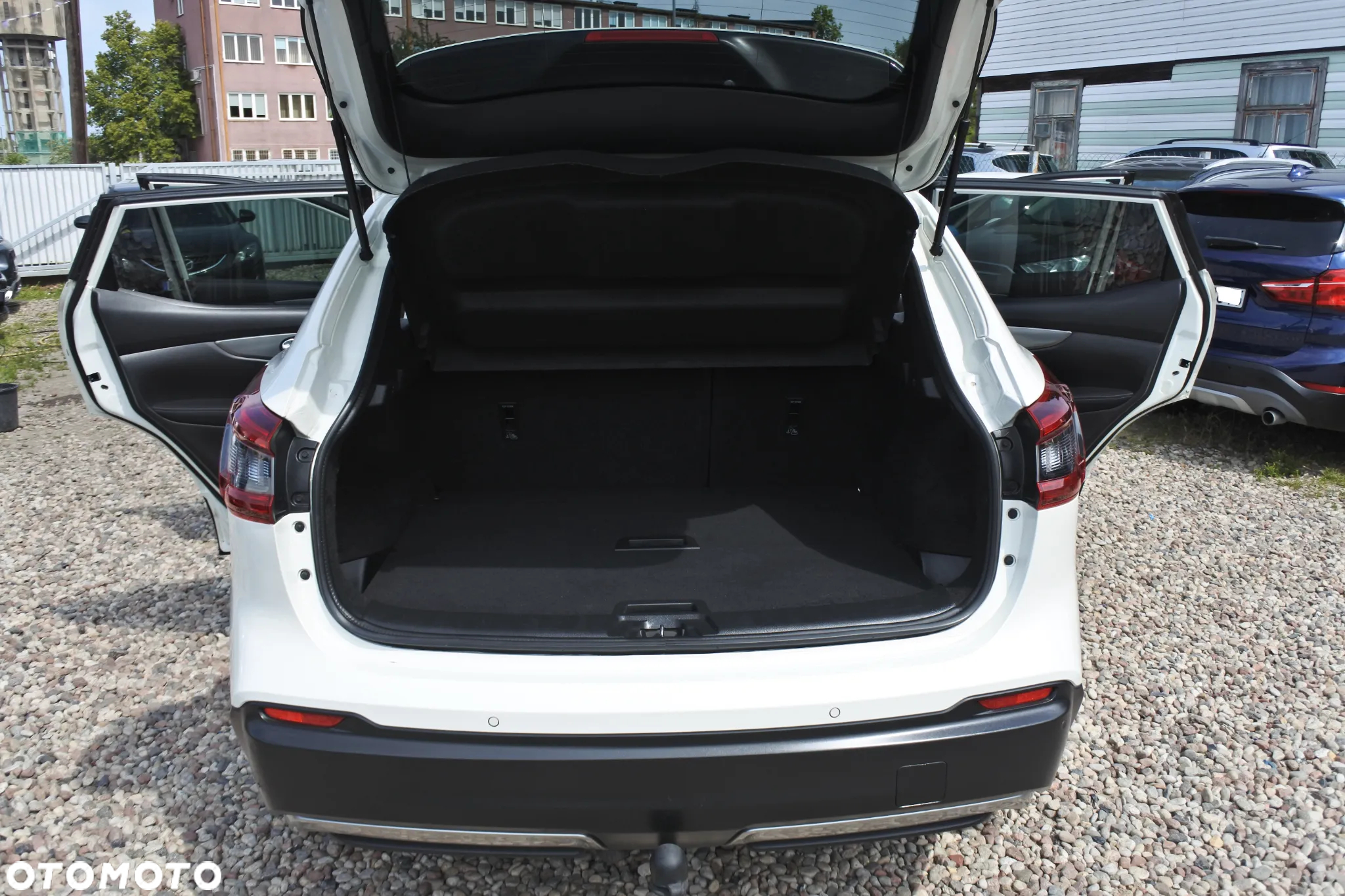 Nissan Qashqai 1.2 DIG-T Xtronic TEKNA - 11