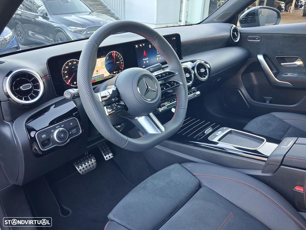 Mercedes-Benz A 250 - 11