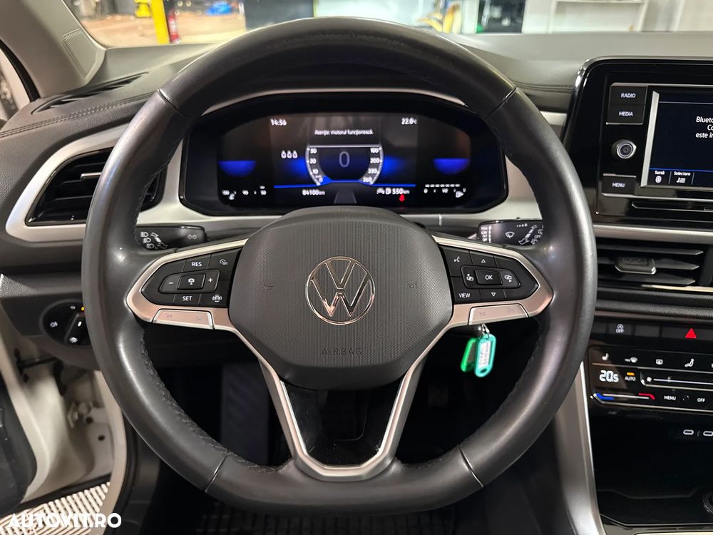 Volkswagen T-Roc - 17