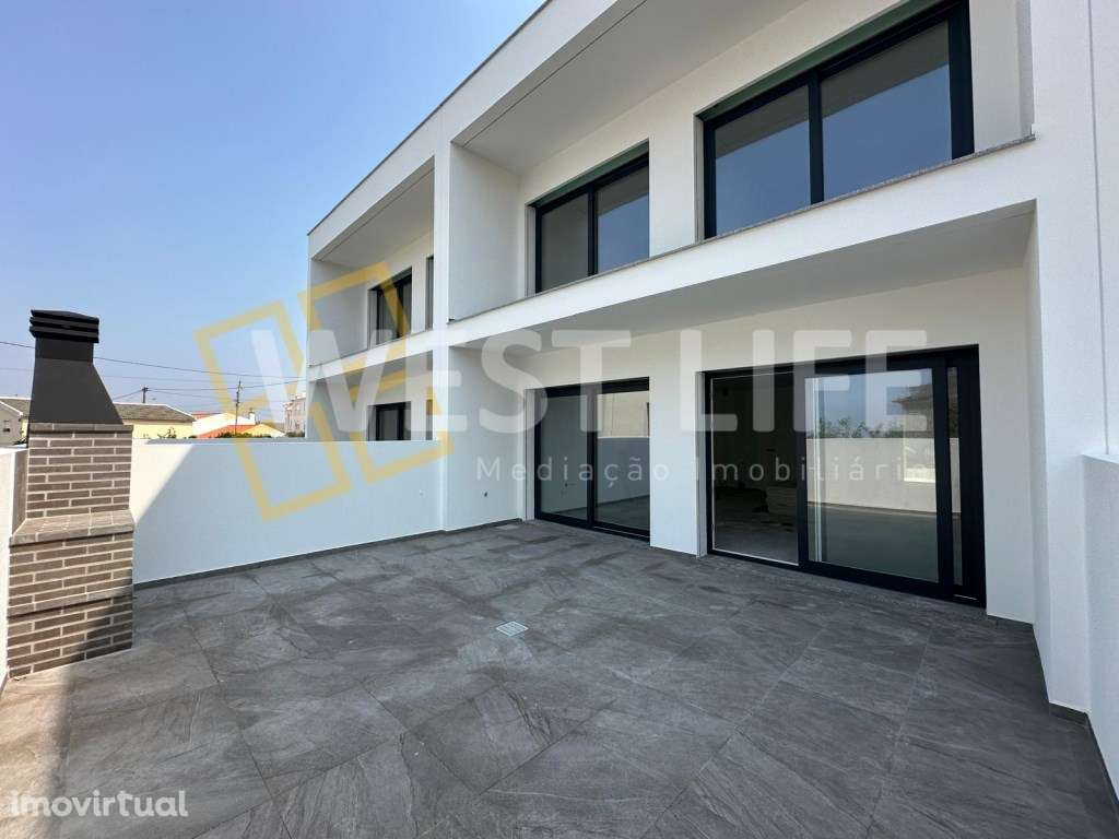 Moradia T3 NOVA localização privilegiada com VISTA MAR, Logradouro ... - Grande imagem: 2/22