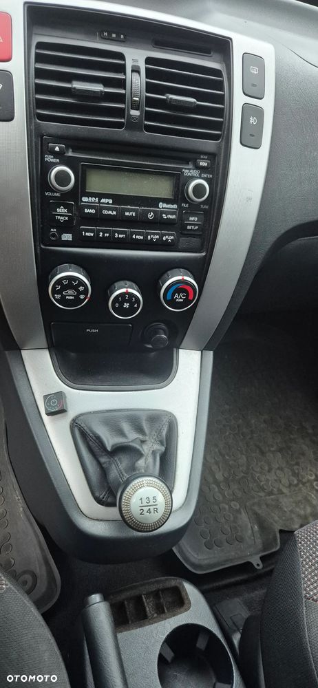 Hyundai Tucson 2.0 Comfort 2WD - 8