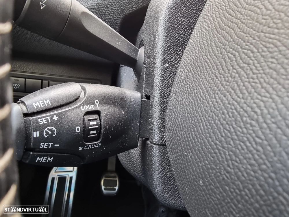 Peugeot 308 SW 1.6 BlueHDi Style - 29