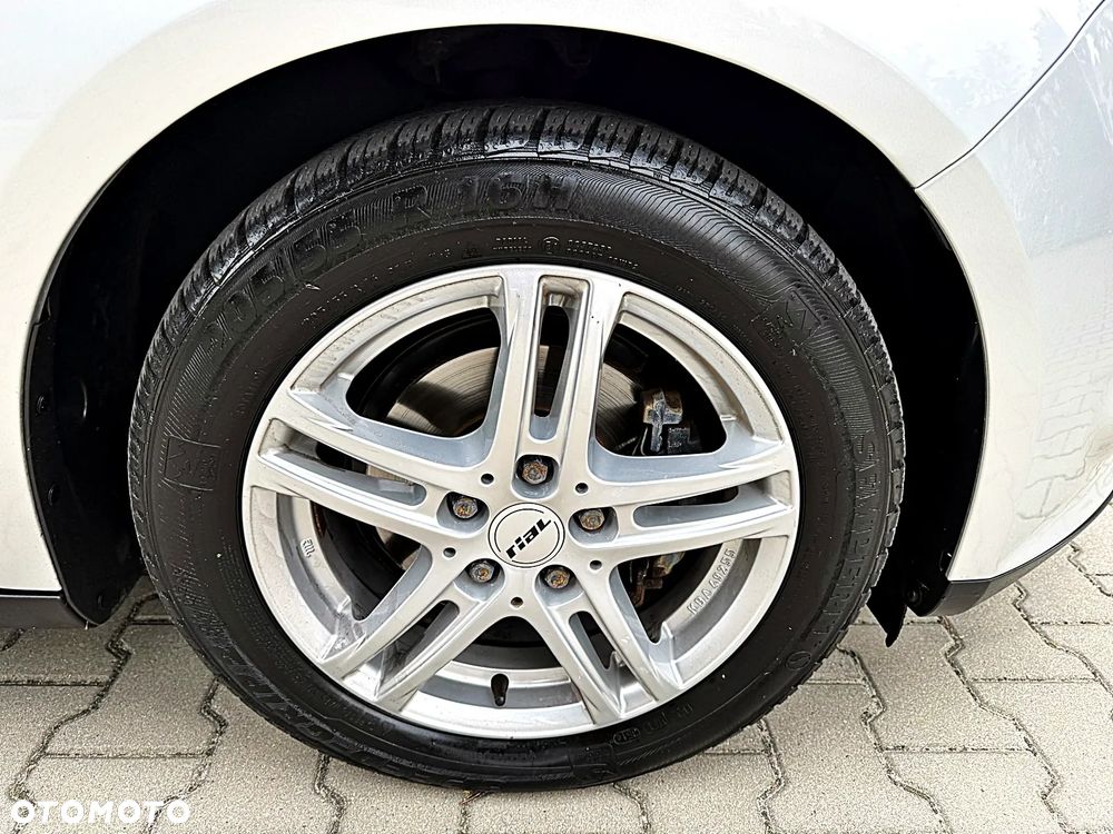 Ford Focus 1.6 TDCi DPF Titanium - 13