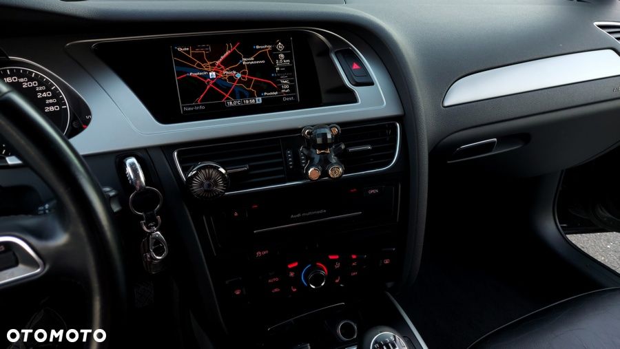 Audi A4 Avant 2.0 TDI - 20