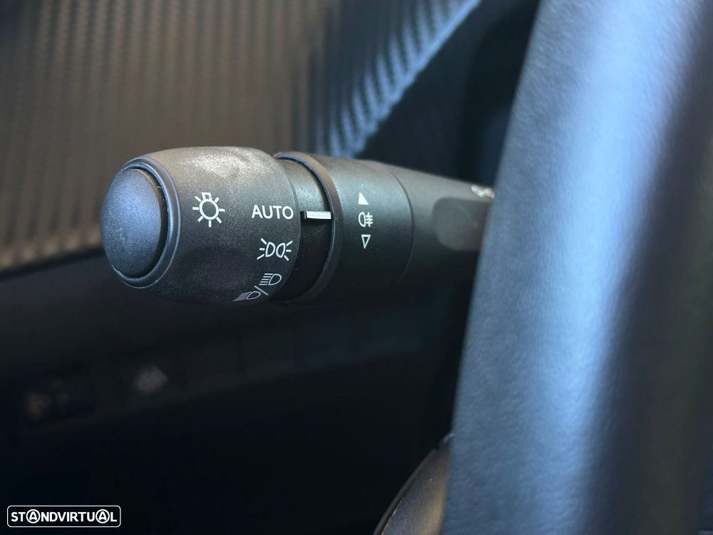 Peugeot e-208 50 kWh Allure Pack - 17