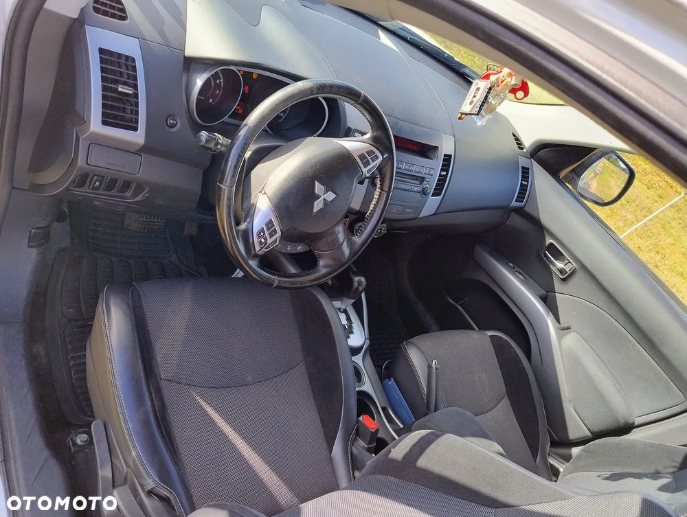 Mitsubishi Outlander 2.4 SE CVT - 5