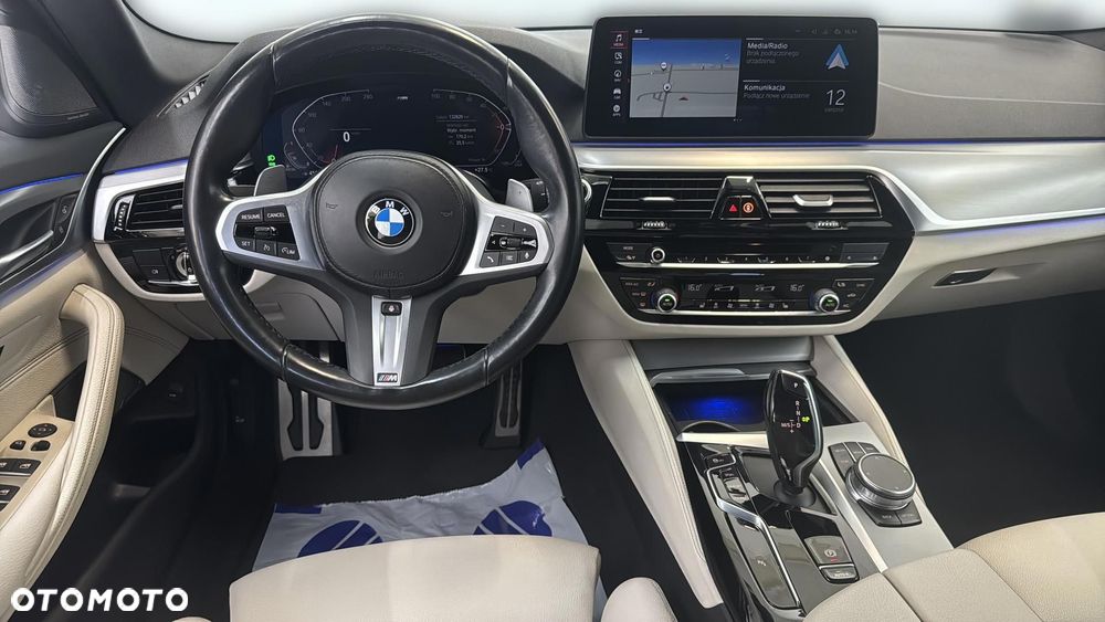 BMW Seria 5 540d xDrive mHEV M Sport sport - 14
