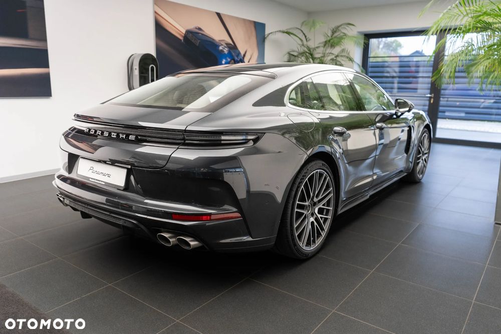 Porsche Panamera 4 E-Hybrid PHEV - 5
