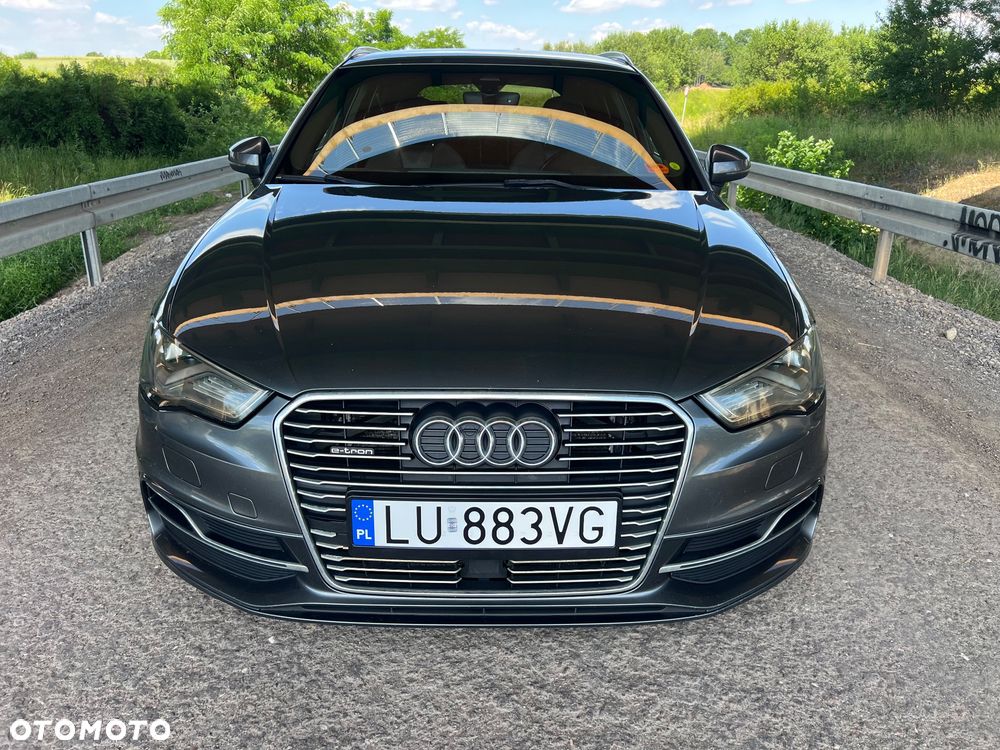Audi A3 Sportback 1.4 TFSI e-tron S line Sportpaket - 11