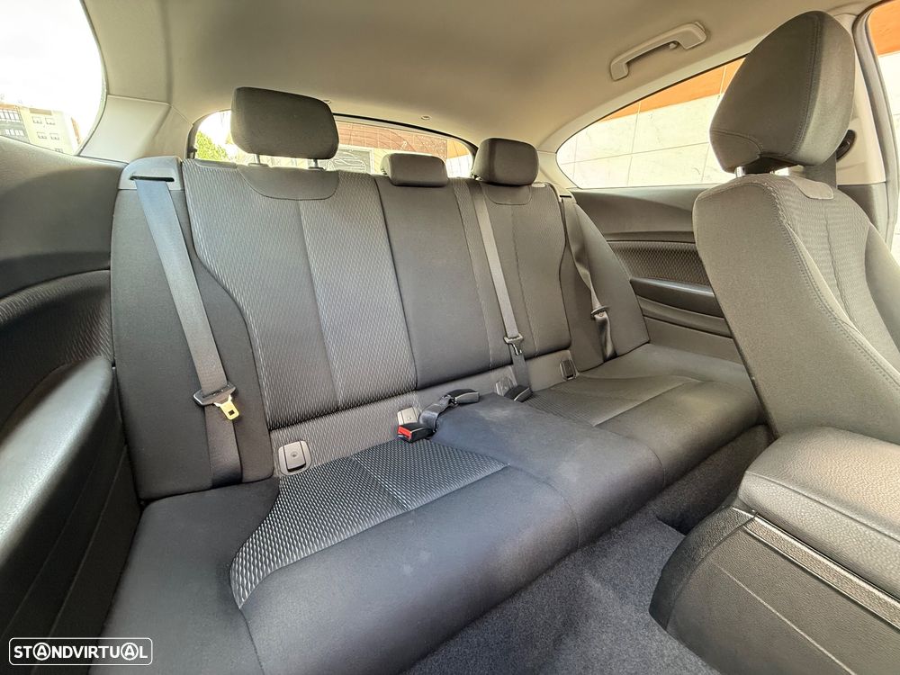 BMW 116 d EfficientDynamics - 13