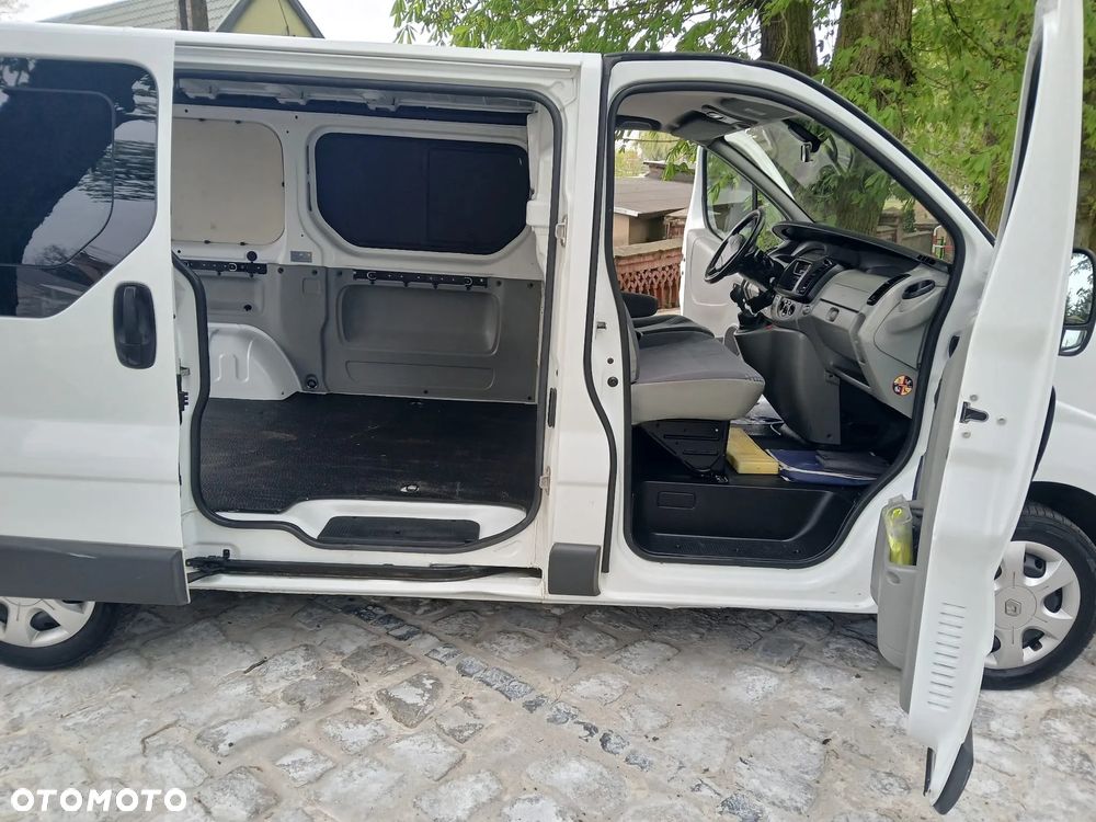 Renault TRAFIC - 22