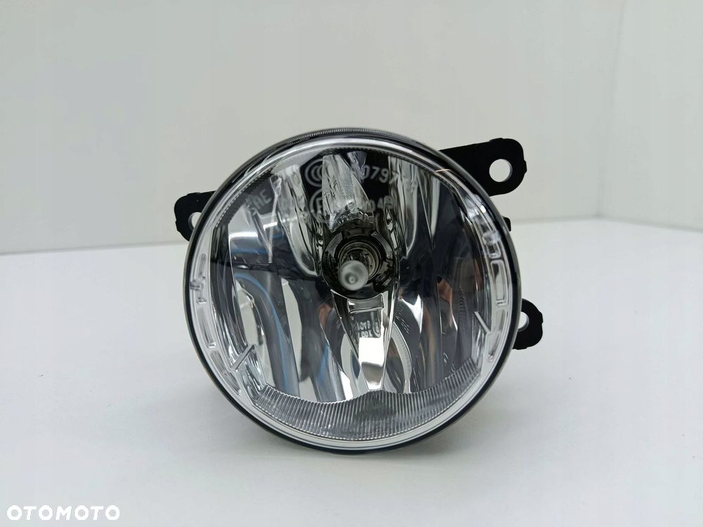 DACIA DUSTER HALOGEN PRZÓD PRAWY LEWY 90071162 - 1