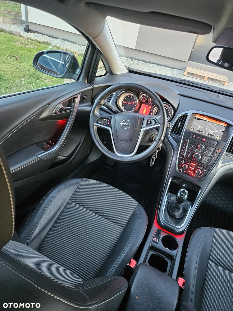 Opel Astra 1.4 T Cosmo - 6