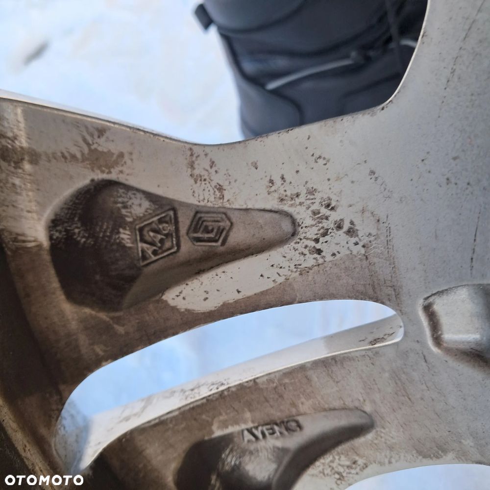 Felga aluminiowa traffic talento vivaro 6Jx17 et50  403001116R 403008429R - 6