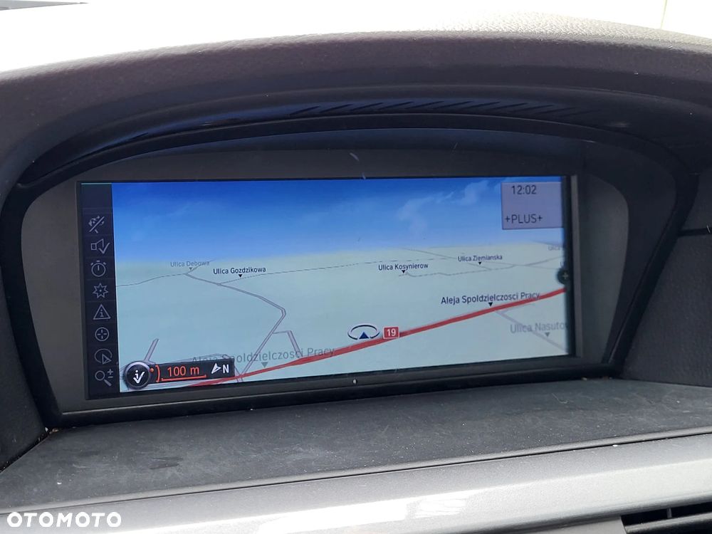 BMW Seria 5 520d Touring - 13
